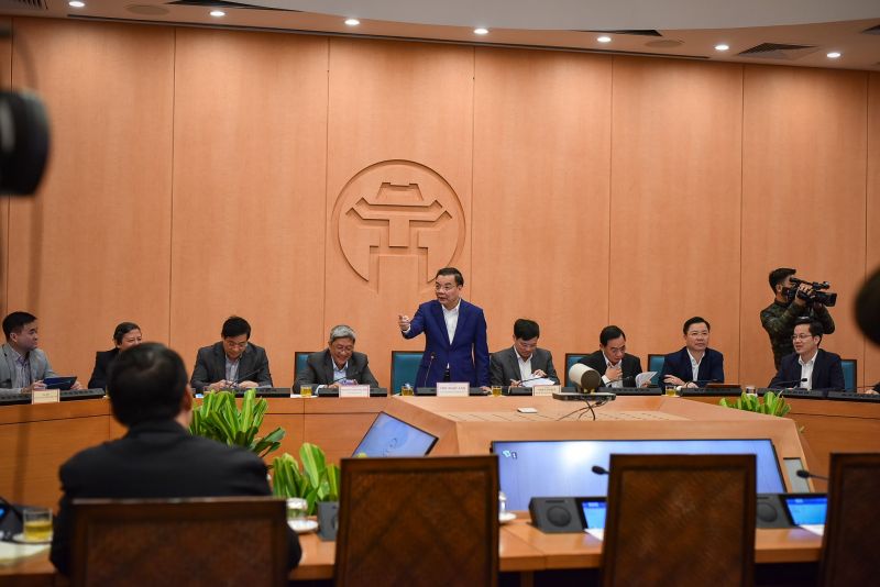 Chủ tịch UBND TP H&agrave; Nội chỉ đạo tại Hội nghị