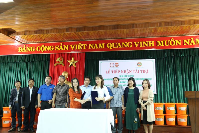 Ngày 29/11/2020, Ông Thào Xuân Sùng, Chủ tịch Trung ương Hội Nông dân Việt Nam và Bà Naomi Kitahara, Trưởng đại diện UNFPA đã có mặt tại tỉnh Quảng Nam để gửi tặng bộ đồ dùng thiết yếu này tới tay phụ nữ nông dân tỉnh Quảng Nam.