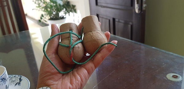 Tang vật ph&aacute;o hoa nổ c&oacute; t&ecirc;n l&agrave; ph&aacute;o hoa Trứng do c&ocirc;ng an huyện Ph&uacute;c Thọ thu giữ