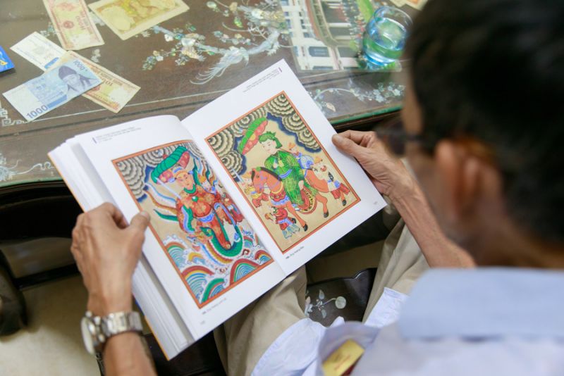 Cuốn sách có gần 400 bức tranh, ảnh, trong đó có nhiều tranh, ảnh tư liệu quý được sưu tập từ nhiều nguồn khác nhau.