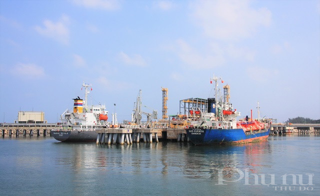 Trong quý 3, mặc dù thì trường xăng dầu dần phục hồi nhưng BSR vẫn gặp rất nhiều khó khăn trong công tác tiêu thụ. Trong quý 3, mặc dù thì trường xăng dầu dần phục hồi nhưng BSR vẫn gặp rất nhiều khó khăn trong công tác tiêu thụ.