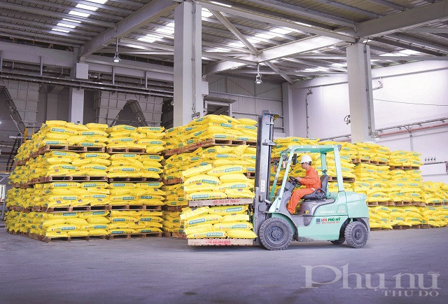 Người lao động PVFCCo. Người lao động PVFCCo.