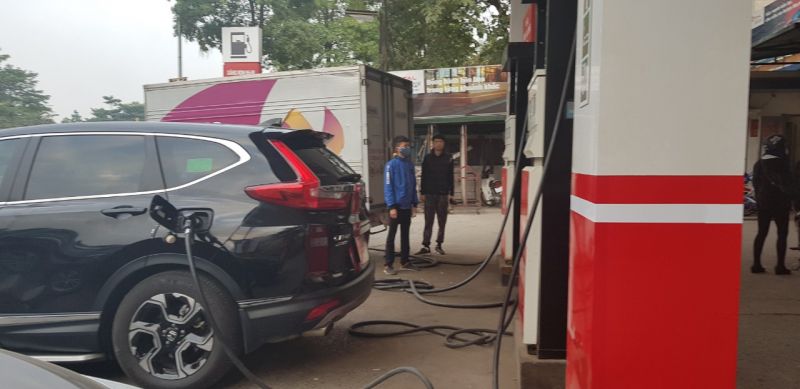 Xăng dầu đồng loạt tăng giá