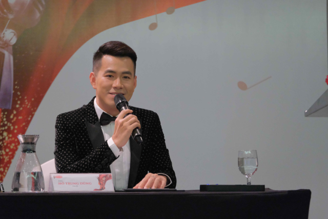 Chuỗi chương tr&igrave;nh c&oacute; sự tham gia của ca sĩ Hồ Trung Dũng .