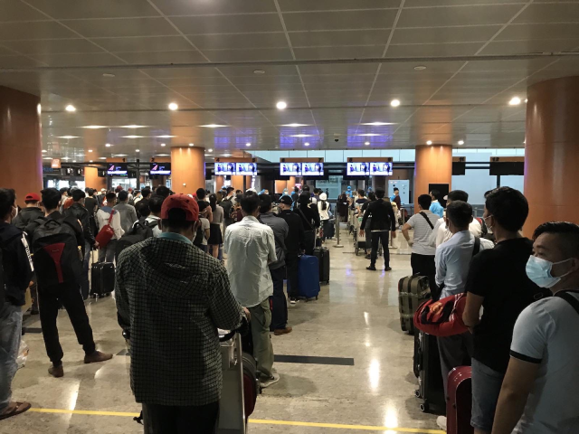 Hơn 340 công dân từ Myanmar về Việt Nam an toàn.