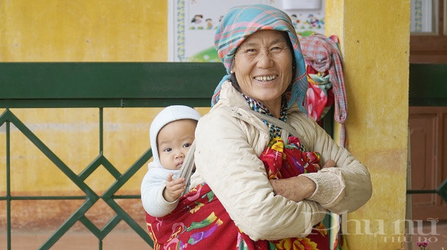 Từ nay, toàn bộ con em trong bản sẽ được đến trường.