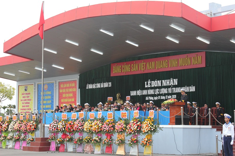 C&aacute;c đại biểu về tham dự buổi lễ