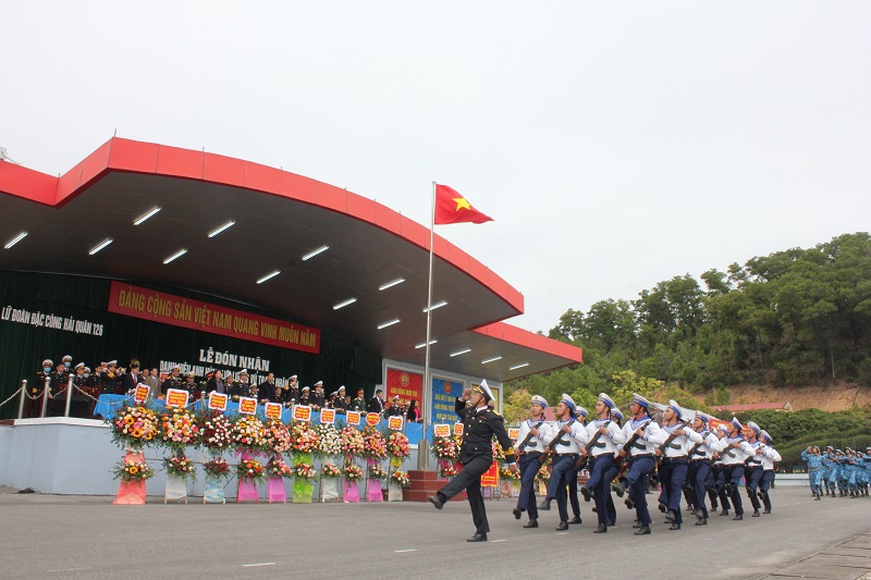 Song song với nhiệm vụ huấn luyện, Lữ đo&agrave;n đ&atilde; hiệp đồng chặt chẽ với c&aacute;c đơn vị ho&agrave;n th&agrave;nh xuất sắc nhiệm vụ sẵn s&agrave;ng chiến đấu.