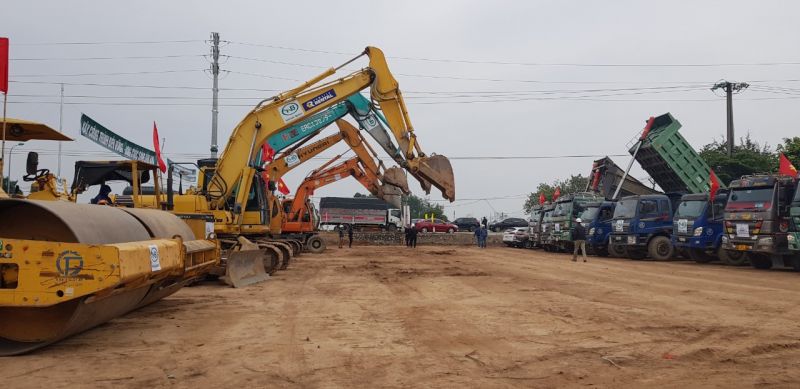 Khởi công xây dựng đường liên khu vực 1 Đức Thượng - Song Phương Khởi công xây dựng đường liên khu vực 1 Đức Thượng - Song Phương