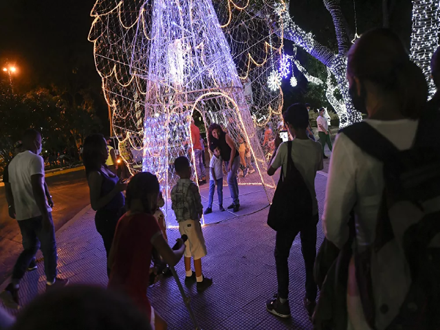 Đèn chiếu sáng đón Giáng sinh ở Venezuela.