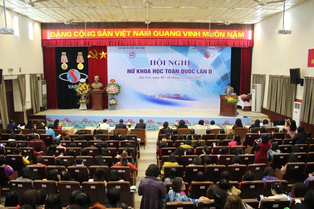 Quang cảnh hội nghị