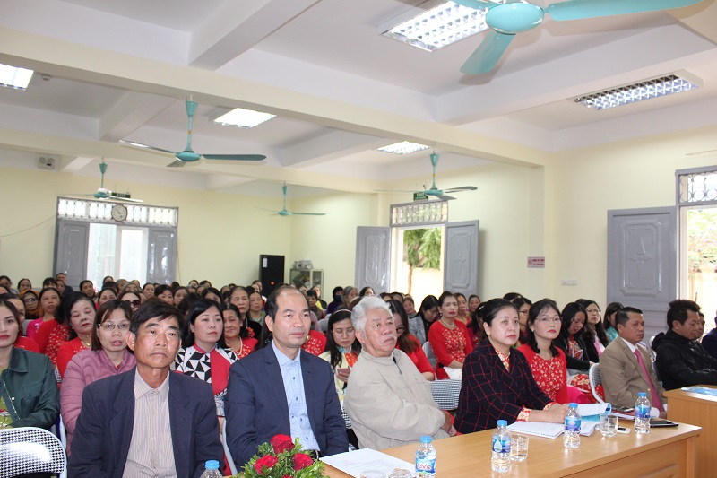 Các đại biểu tham dự hội nghị