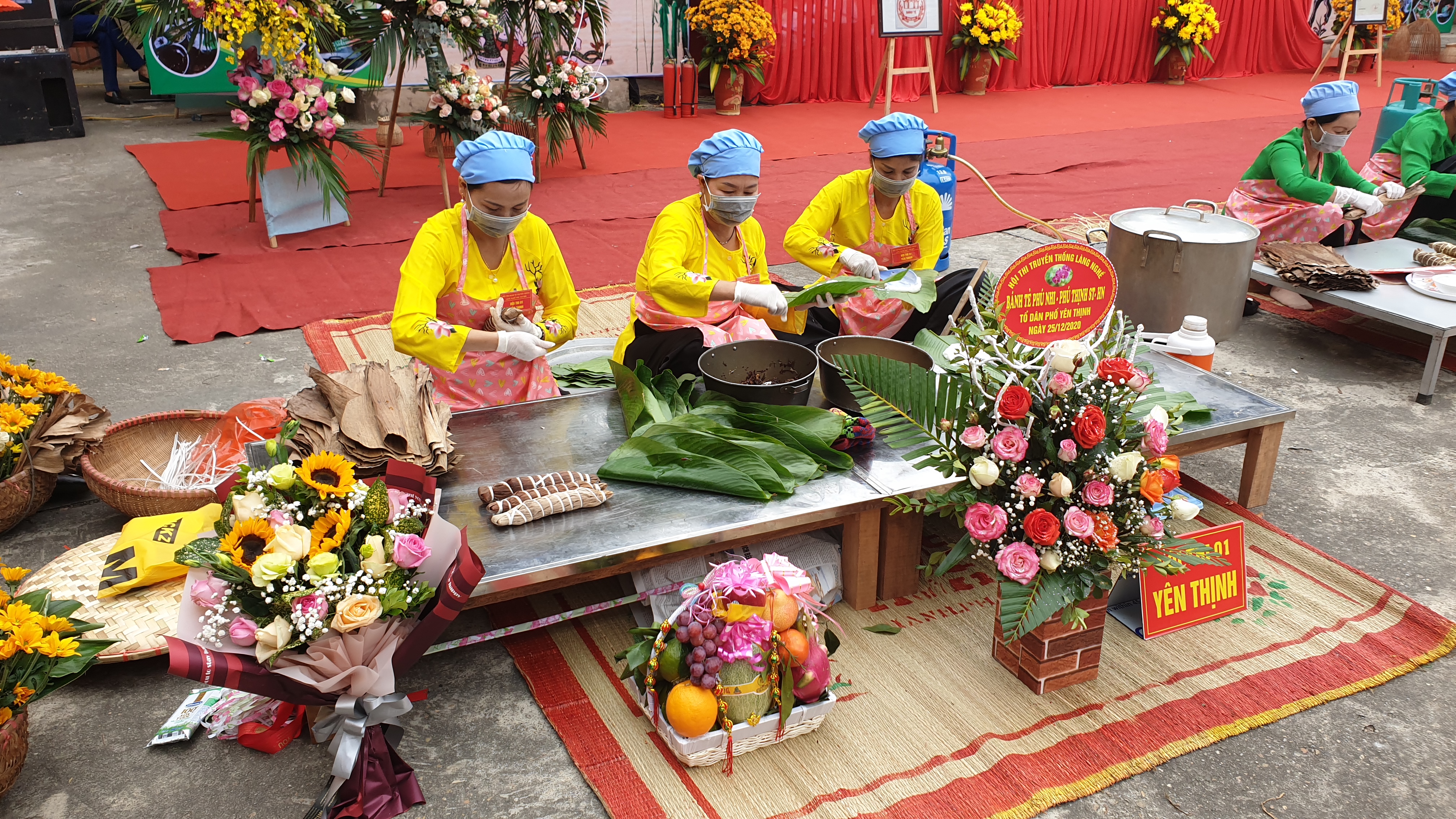 C&aacute;c đội  thi phần nấu b&aacute;nh