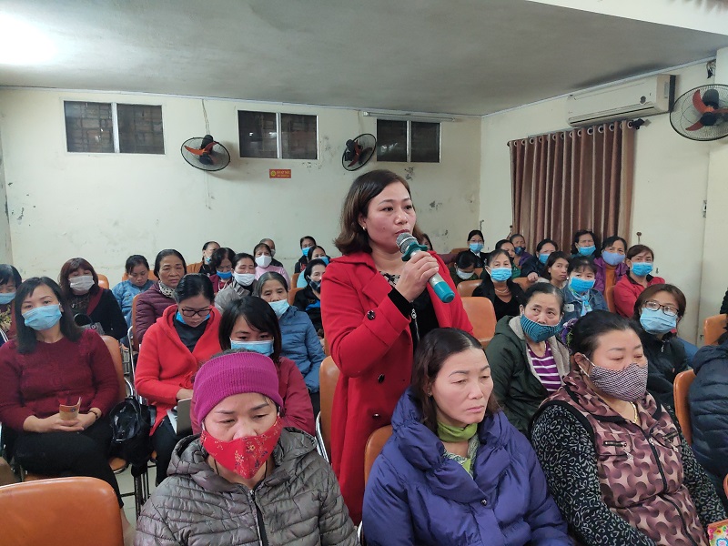 Tại hội nghị, nhiều chị em đã nêu ý kiến về các vấn đề sử dụng nguồn nước sạch, điện sinh hoạt giá cao đã được các cơ quan liên quan giải thích và hướng dẫn cụ thể