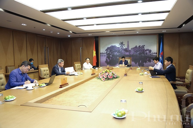 Ban Tổng gi&aacute;m đốc PVN tại buổi họp giao ban.