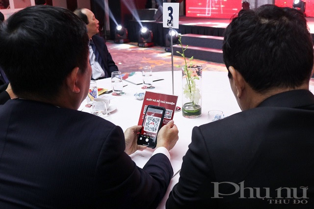 Thu&ecirc; bao Vinaphone c&oacute; thể mua v&eacute; Viettlott qua ứng dụng VNPT Pay.