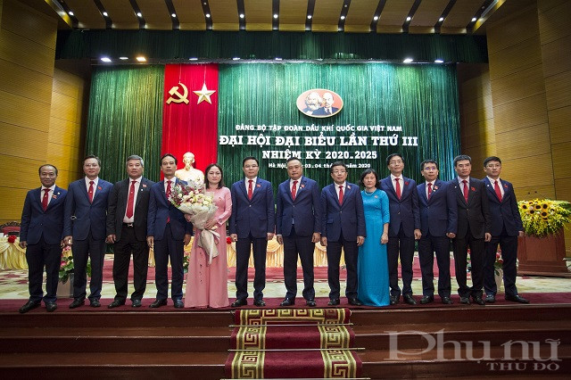 Ban Thường vụ Đảng ủy Tập đo&agrave;n Dầu kh&iacute; Việt Nam ra mắt đại hội.