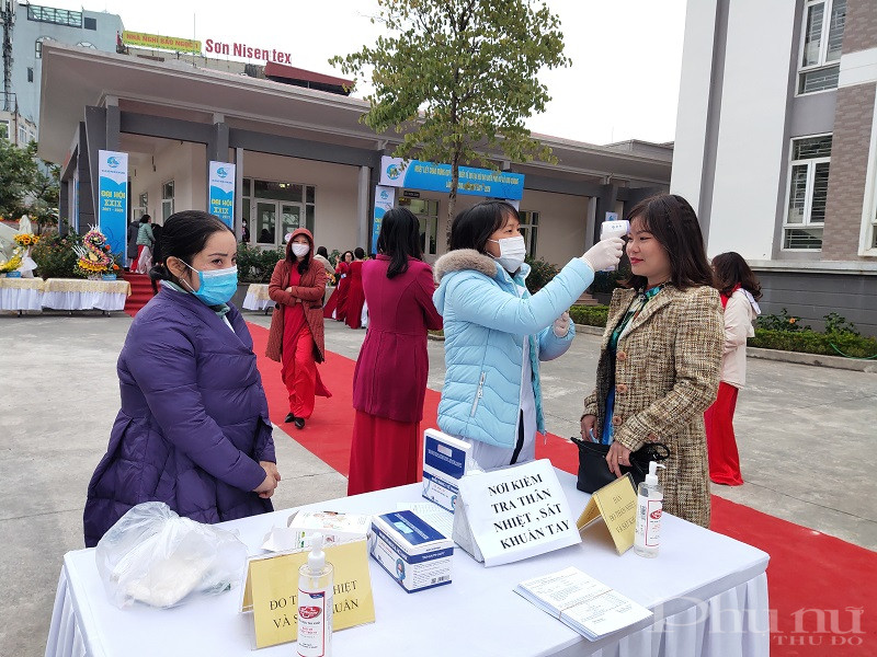 Các đại biểu tham dự Đại hội được thực hiện các biện pháp trong phòng chống dịch Covid -19