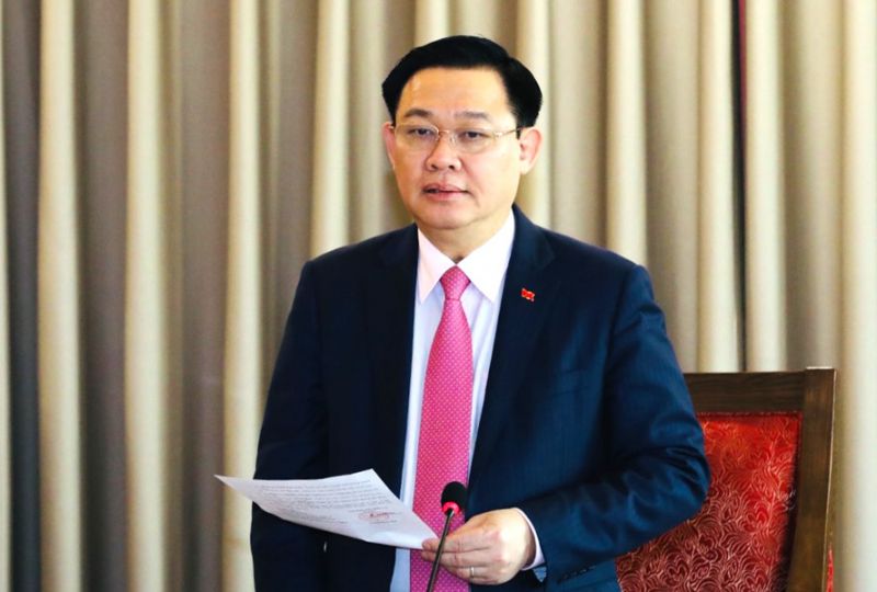 Bí thư Thành ủy Hà Nội Vương Đình Huệ phát biểu tại hội nghị. Bí thư Thành ủy Hà Nội Vương Đình Huệ phát biểu tại hội nghị.