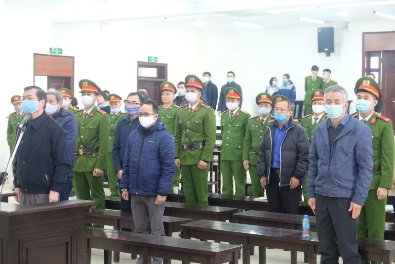 Các bị cáo tại toà