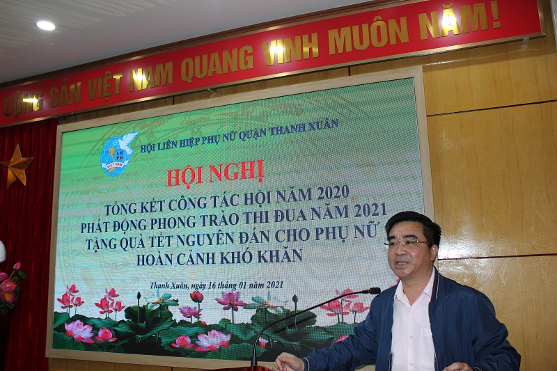 Đồng ch&iacute; V&otilde; Đăng Dũng - Ph&oacute; B&iacute; thư Quận ủy - Chủ tịch HĐND quận ph&aacute;t biểu chỉ đạo hội nghị