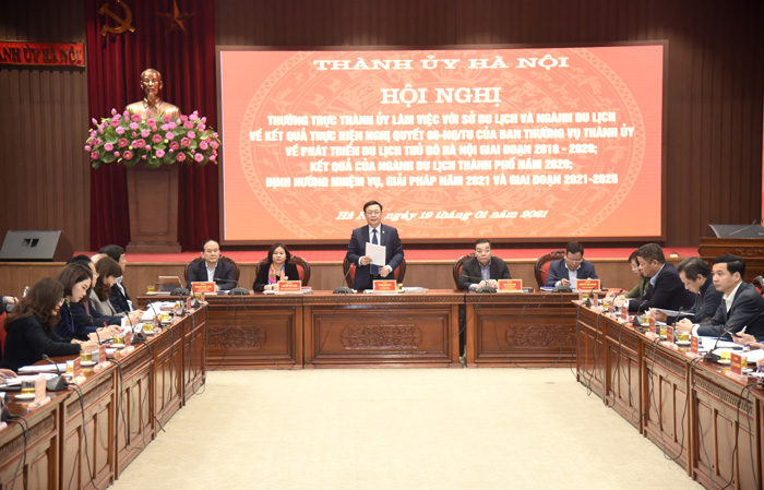 Bí thư Thành ủy Vương Đình Huệ phát biểu mở đầu buổi làm việc Bí thư Thành ủy Vương Đình Huệ phát biểu mở đầu buổi làm việc