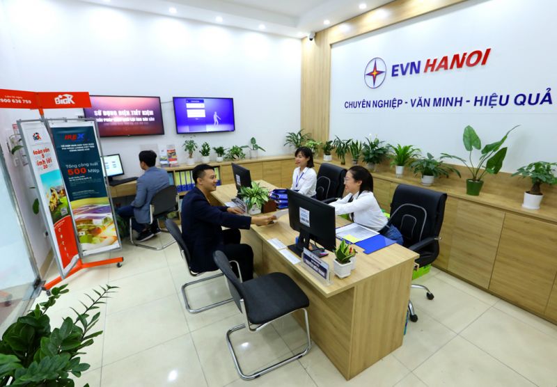 Chăm sóc khách hàng ở Công ty Điện lực Hoàn Kiếm Chăm sóc khách hàng ở Công ty Điện lực Hoàn Kiếm