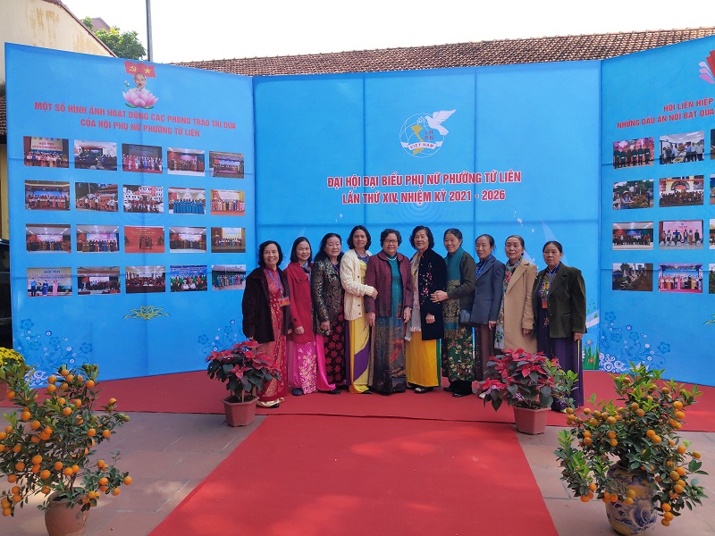 Các đại biêu phấn khởi về tham dự Đại hội đại biểu phụ nữ phường lần thứ XIV