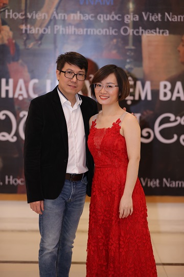 Nghệ sĩ Piano Đ&agrave;o Thu L&ecirc; v&agrave; chồng