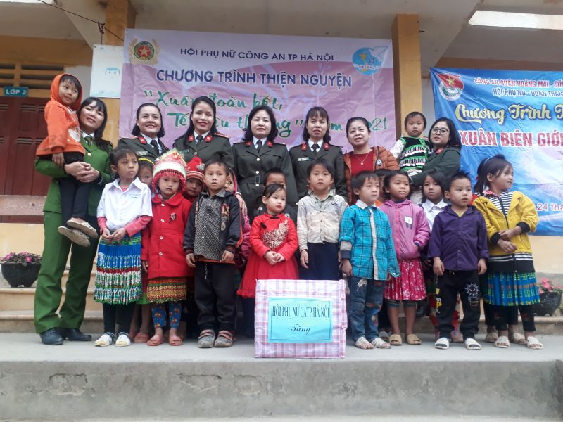 Mang tình yêu đến với trẻ nhỏ