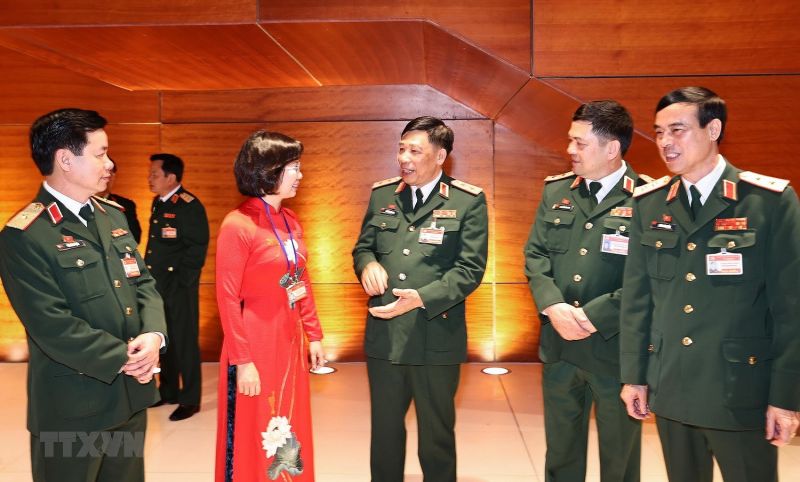 Các đại biểu chụp ảnh chung trước giờ khai mạc phiên họp trù bị. (Ảnh: TTXVN)