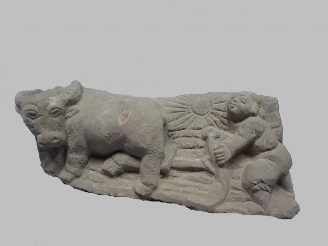 Tác phẩm Đường cày đảm đang.