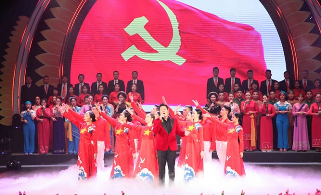 Nhiều hoạt động văn h&oacute;a nghệ thuật được tổ chức hướng tới sự kiện trọng đại của đất nước.