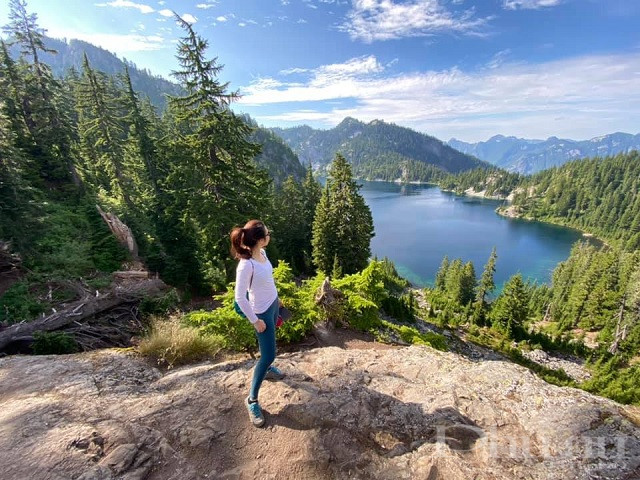 Mỗi ng&agrave;y một post, Anh Nguyen kể về những c&acirc;y xanh xung quanh m&igrave;nh hoặc do ch&iacute;nh tay m&igrave;nh trồng c&ugrave;ng những th&ocirc;ng điệp t&iacute;ch cực như &ldquo;Gieo hạt xanh - Gieo hạnh ph&uacute;c&rdquo; (Facebook Anh Nguyen).