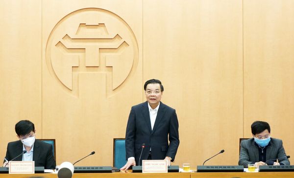 Chủ tịch UBND TP H&agrave; Nội ph&aacute;t biểu tại Hội nghị