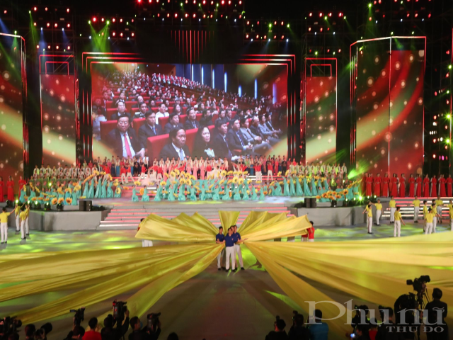 Những tiết mục đặc sắc thể hiện hào khí non sông nước Việt ngàn năm.