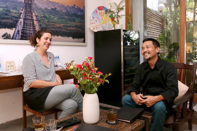 P&eacute;p&eacute; c&ugrave;ng th&agrave;nh vi&ecirc;n của tổ chức School on the boat tại Việt Nam