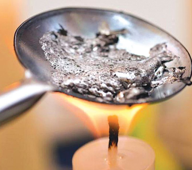 Đổ chì là một trong những phong tục phổ biến nhất để dự đoán tương lai tại Đức