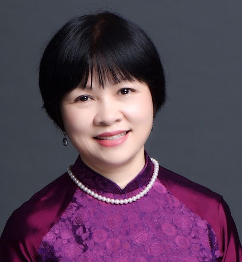 Tiến sĩ Khuất Thu Hồng - Viện trưởng Viện Nghi&ecirc;n cứu ph&aacute;t triển x&atilde; hội.