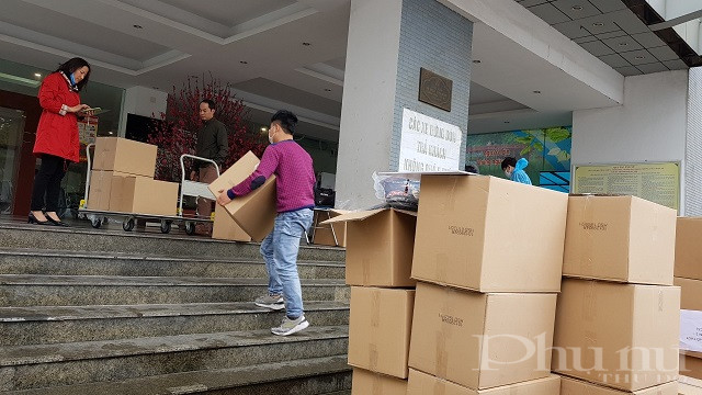 Công ty TNHH Nestlé tiếp nguồn năng lượng cho các chiến sỹ áo trắng tại tuyến đầu chống dịch tại Hà Nội.