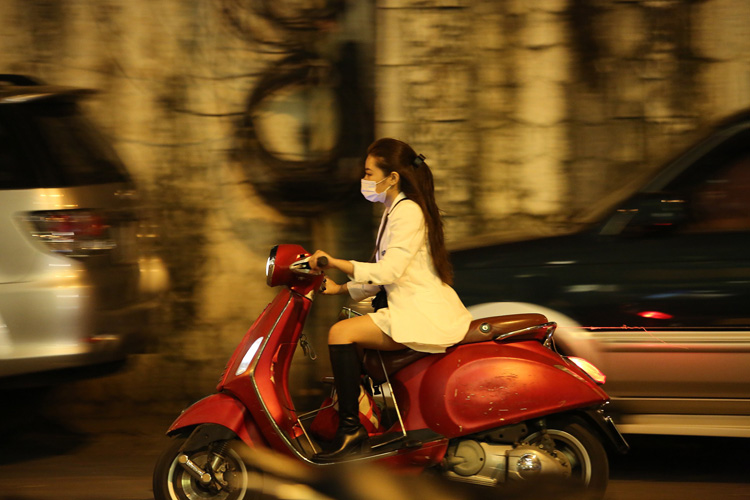 Kh&ocirc;ng &iacute;t chị em 