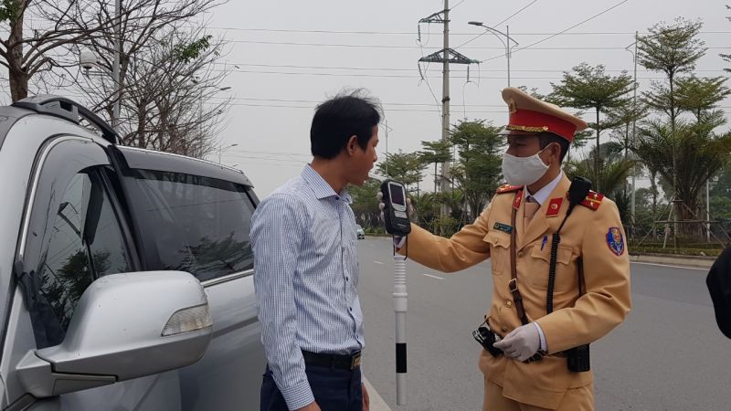 Lái xe chấp hành nghiêm về nồng độ cồn Lái xe chấp hành nghiêm về nồng độ cồn