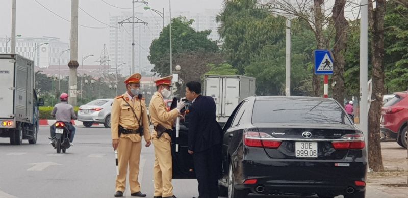 Lái xe chấp hành nghiêm, không vi phạm về nồng độ cồn Lái xe chấp hành nghiêm, không vi phạm về nồng độ cồn