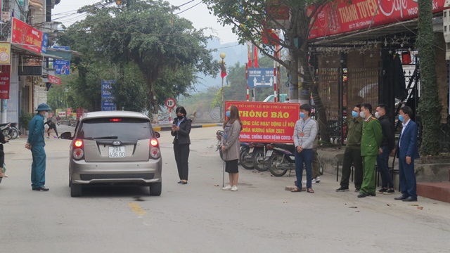 Chốt trực tại khu vực bến Yến được kiểm so&aacute;t 24/24 giờ.