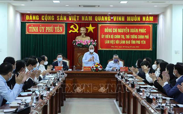Thủ tướng Nguyễn Xuân Phúc làm việc với lãnh đạo chủ chốt tỉnh Phú Yên. Ảnh: Thống Nhất/TTXVN Thủ tướng Nguyễn Xuân Phúc làm việc với lãnh đạo chủ chốt tỉnh Phú Yên. Ảnh: Thống Nhất/TTXVN