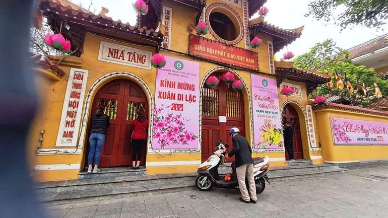 Chùa Quán Sứ thông báo đóng cửa, tạm dừng các hoạt động tín ngưỡng đầu năm tập trung đông người.