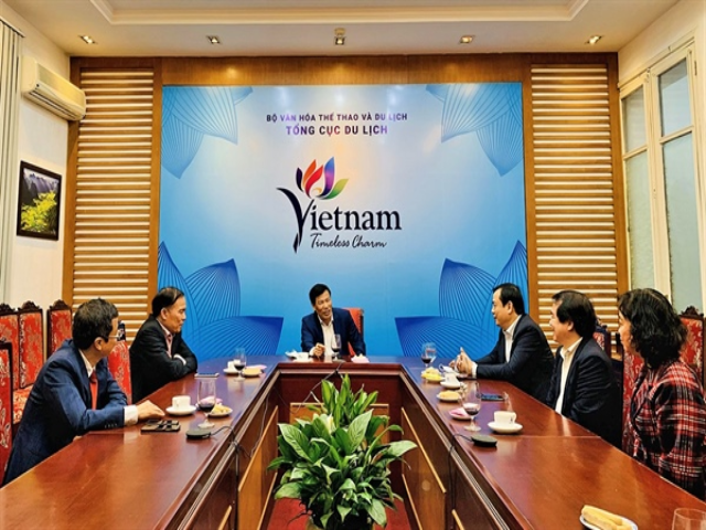 Bộ trưởng Nguyễn Ngọc Thiện làm việc với Tổng cục Du lịch.