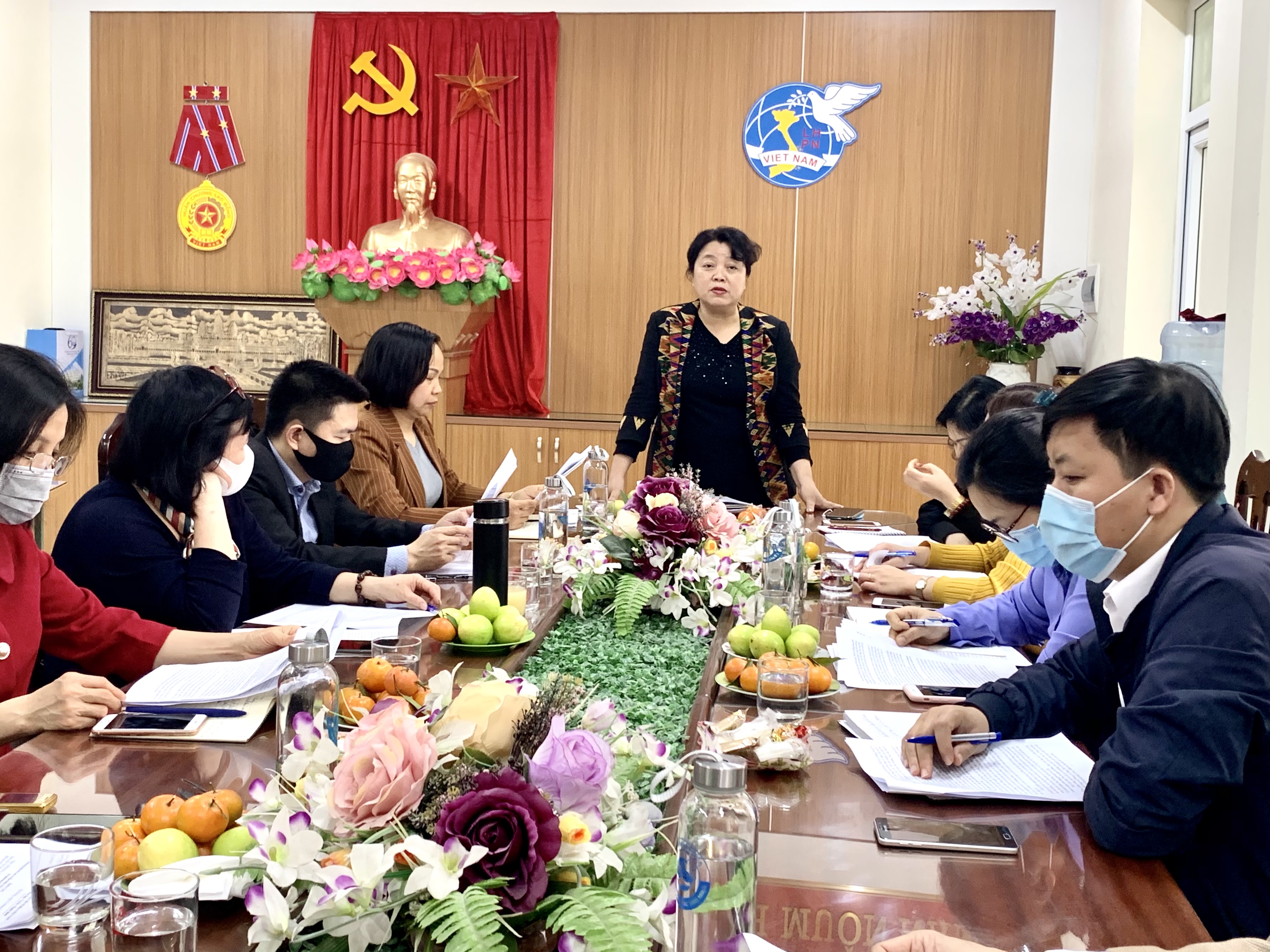 Bà Nguyễn Thị Thu Thủy, Phó Chủ tịch thường trực Hội LHPN TP Hà Nội chỉ đạo tại Buổi làm việc trực tiếp với Hội LHPN quận Hà Đông và Tổ tư vấn Tham gia giải quyết các vụ việc bảo vệ quyền, lợi ích hợp pháp, chính đáng của phụ nữ và trẻ em quận Hà Đông chiều 22/2