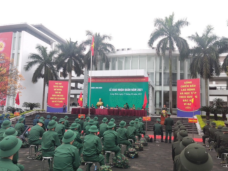 Năm nay, Lễ ra quân đã được rút ngắn chương trình so với những năm trước, bảo đảm nhanh, gọn và thực hiện nghiêm các quy định phòng dịch Covid-19.