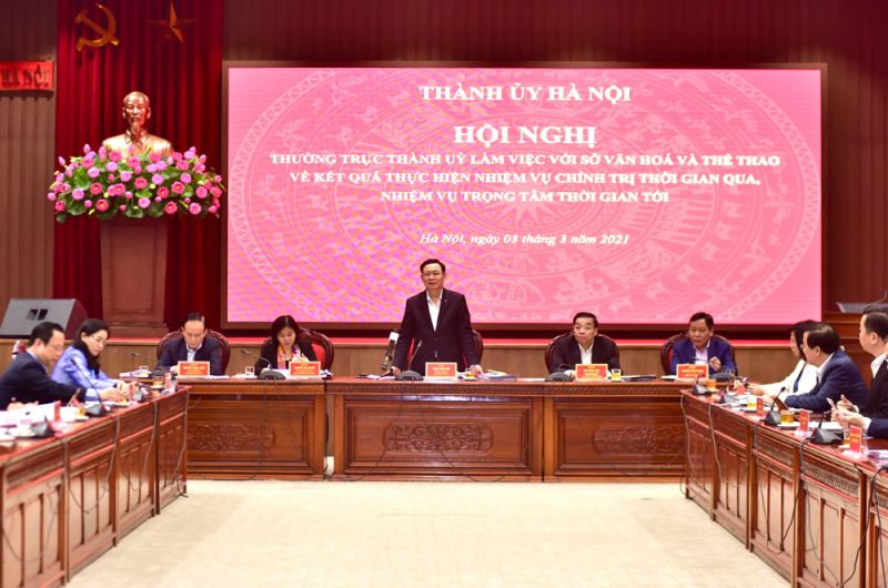 Bí thư Thành ủy Hà Nội Vương Đình Huệ phát biểu kết luận hội nghị Bí thư Thành ủy Hà Nội Vương Đình Huệ phát biểu kết luận hội nghị